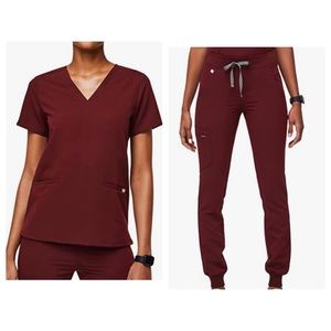Figs Catarina Scrub Top and Zamora Jogger Scrubs Size XS Bundle